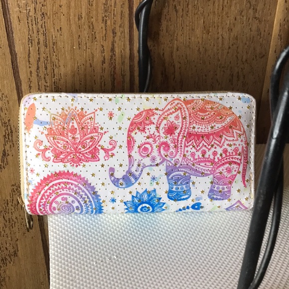 ELEPHANT WRISTLET WALLET - Picture 15 of 16